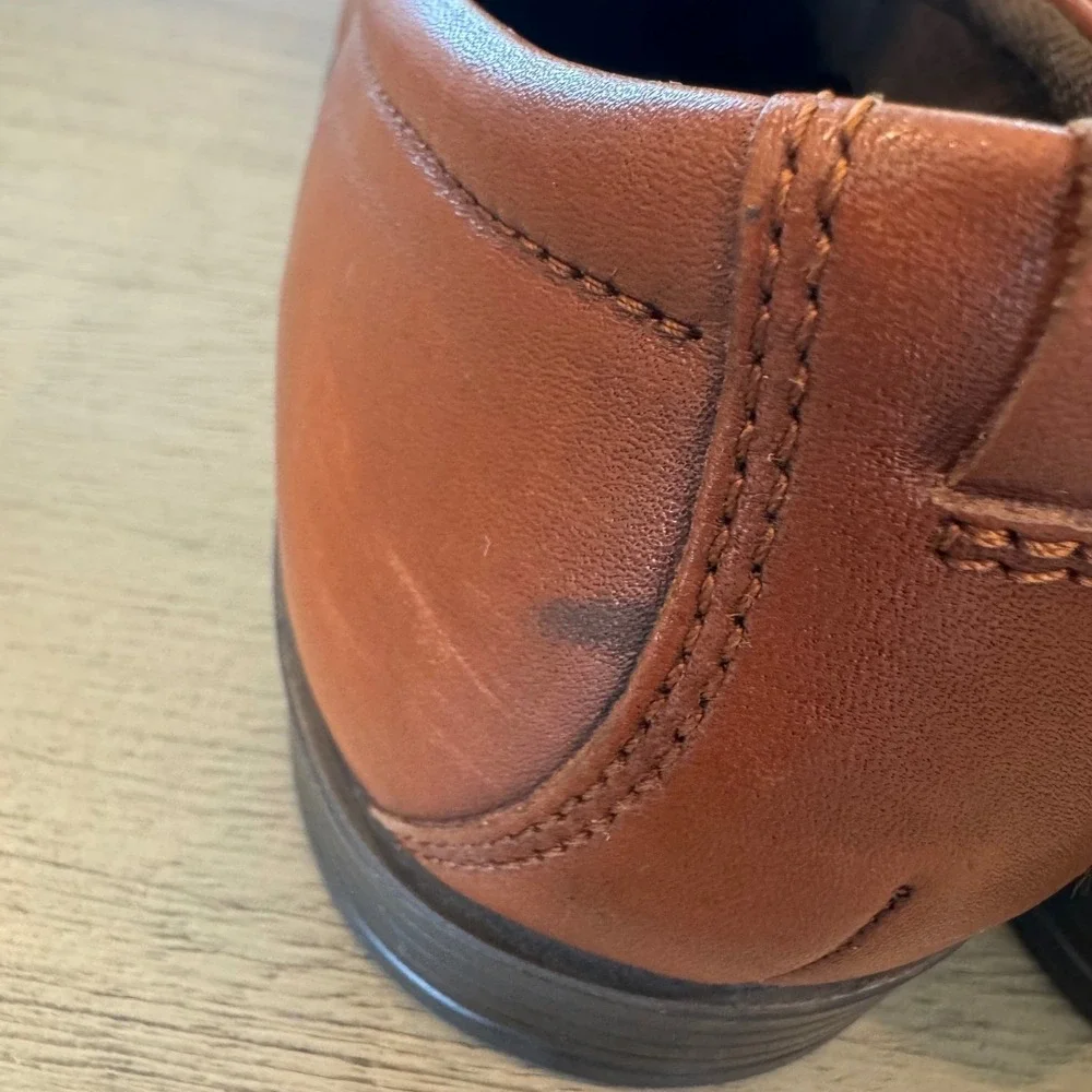 ECCO Helsinki Men 9‎ M Cognac Brown Leather Slip On Loafers Square Apron Toe